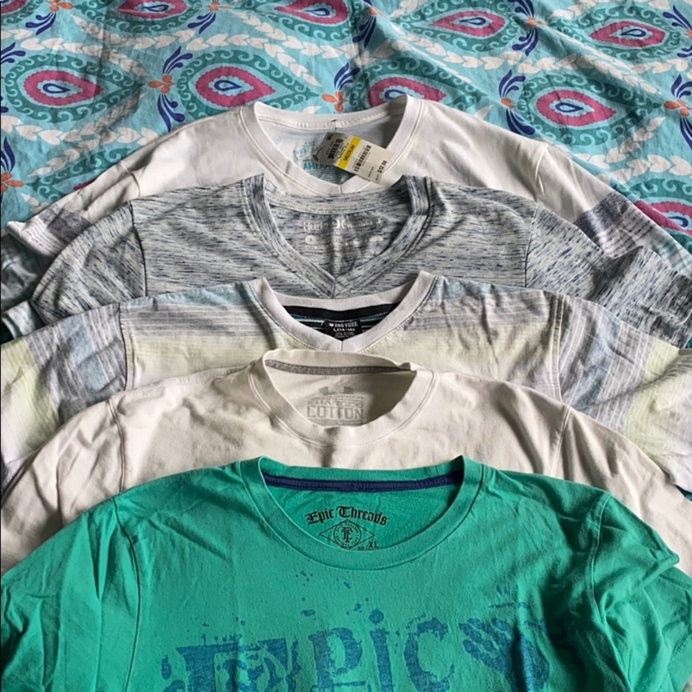 Lot of men’s small/medium & Boys L & Xl T-shirt’s